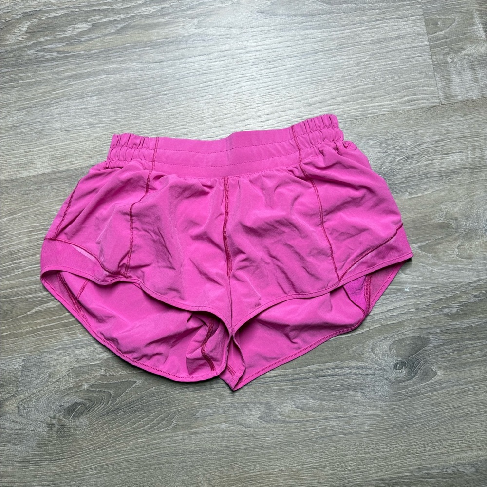 Lululemon Hotty Hot Lined Short 2.5"